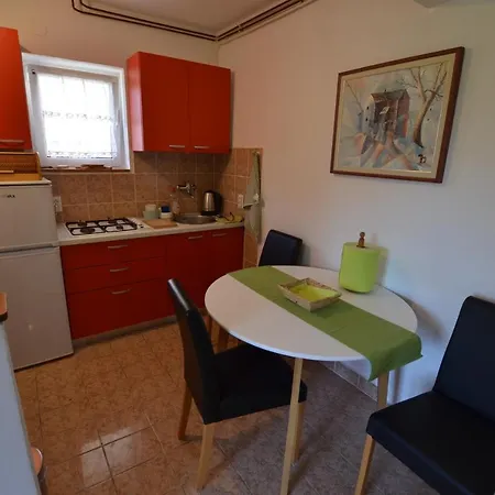 Cozy Ernesto*good Location*rovinj Apartman *